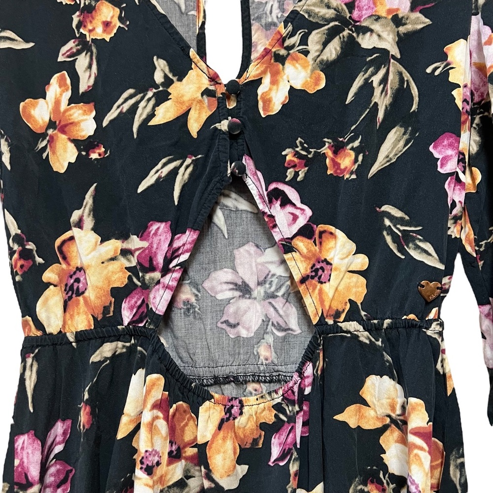 Kendall & Kylie Floral Cut Out Midi Dress - Picture 6 of 6